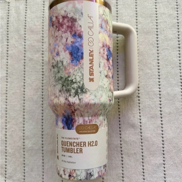 Stanley Calia Tumbler with Multicolor Floral Pattern - 40 oz Limited Edition NWT - Picture 2 of 2